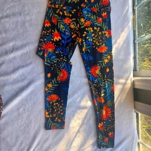 LuLaRoe Women's Super Soft Ultra Stretch Fabric One Size Fit Yoga Leggings